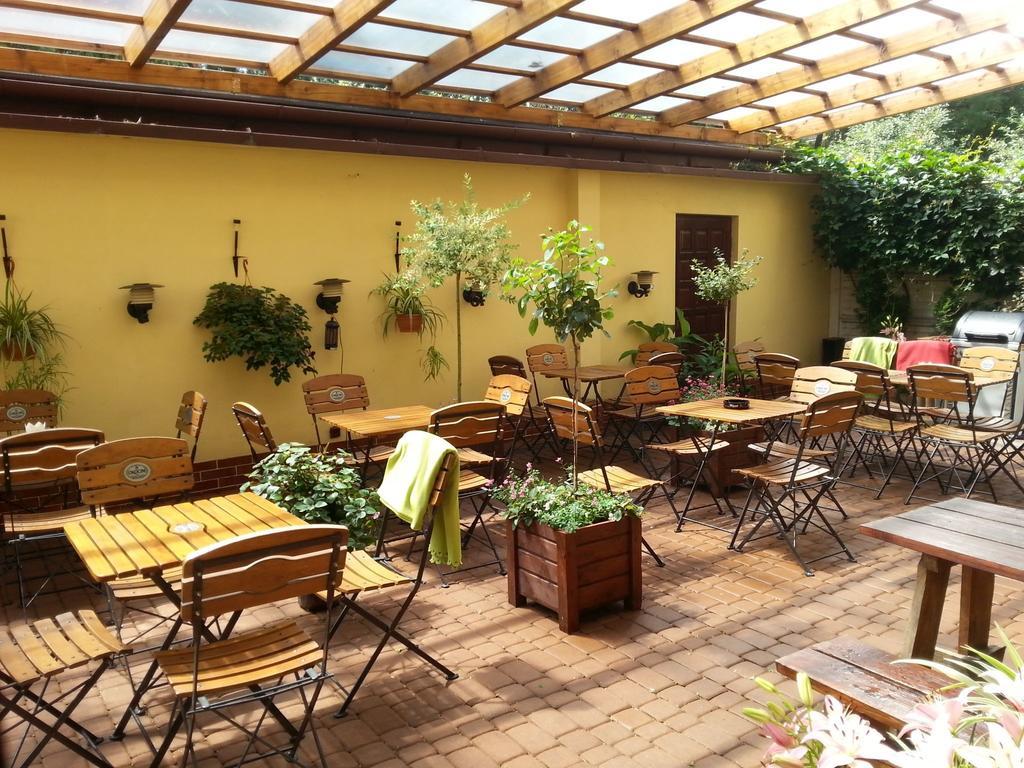 Kajzer Hotel apartamentowy 2*