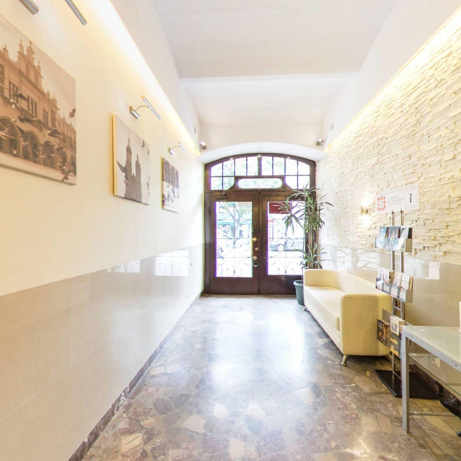 Hotel apartamentowy Kajzer 2*
