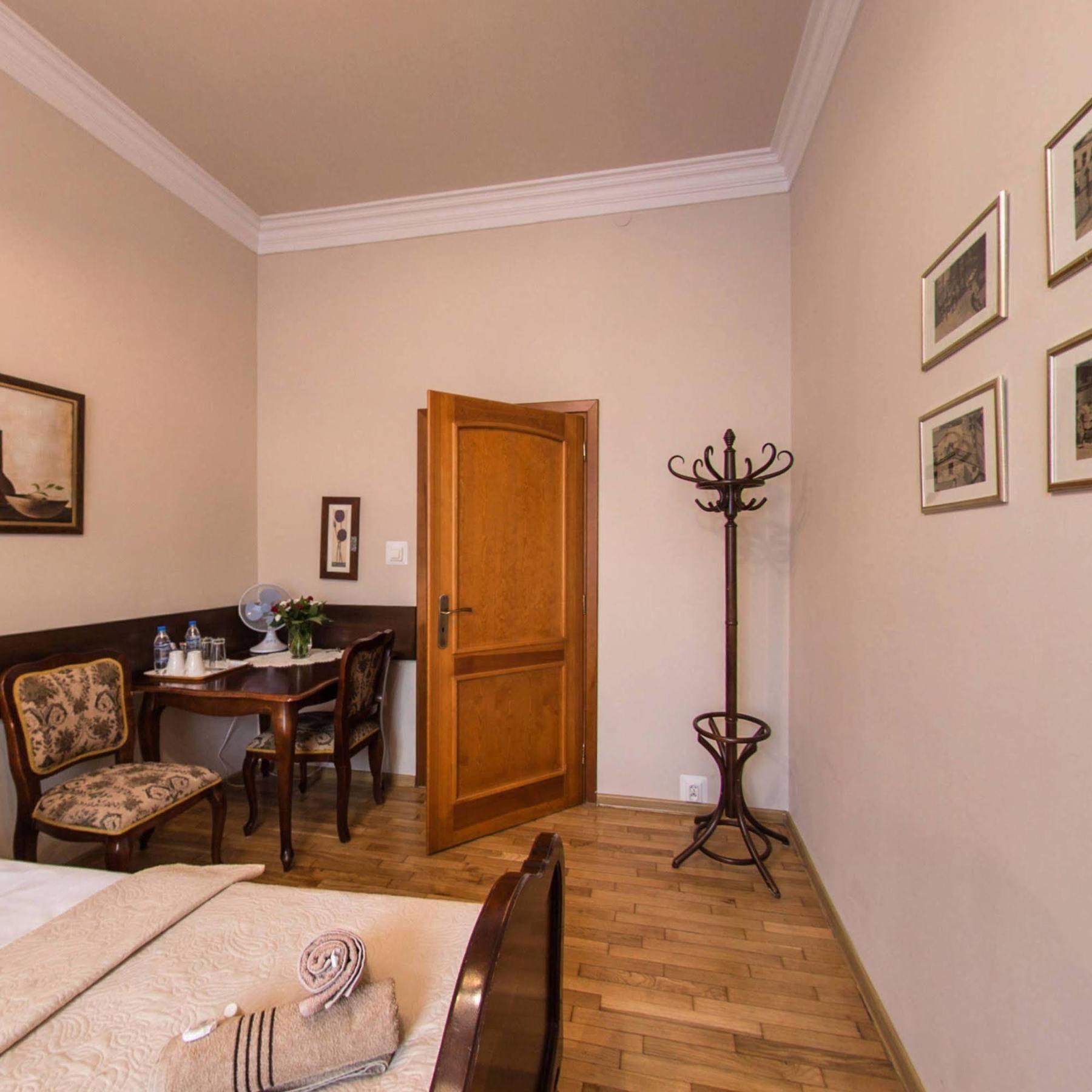Kajzer Hotel apartamentowy