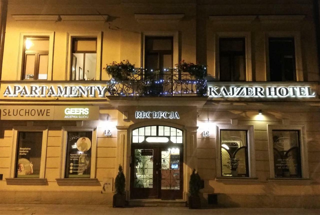 Kajzer Hotel apartamentowy 2*